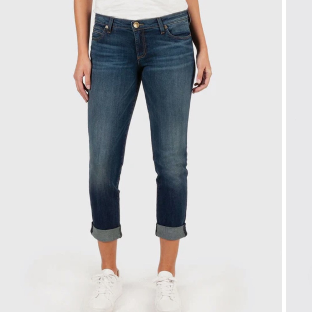 Kut from the Kloth Katy Boyfriend Jeans. Brand new with tags. Size 6.